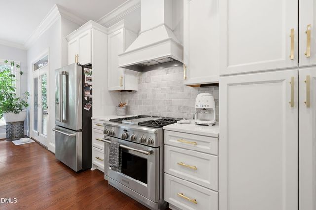 1031 Pinehurst Drive, Chapel Hill, NC 27517
