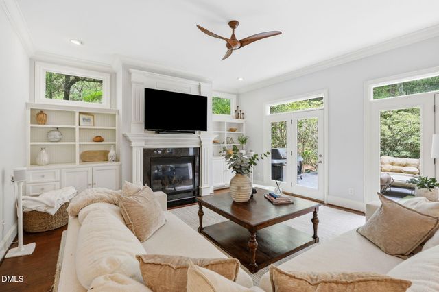 1031 Pinehurst Drive, Chapel Hill, NC 27517