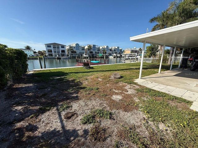 185 175TH TERRACE DRIVE E, Redington Shores, FL 33708