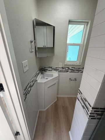 185 175TH TERRACE DRIVE E, Redington Shores, FL 33708