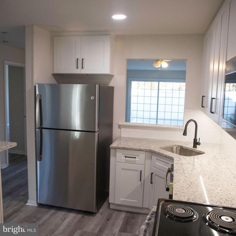 20012 BEACON HILL DR, Southampton, PA 18966