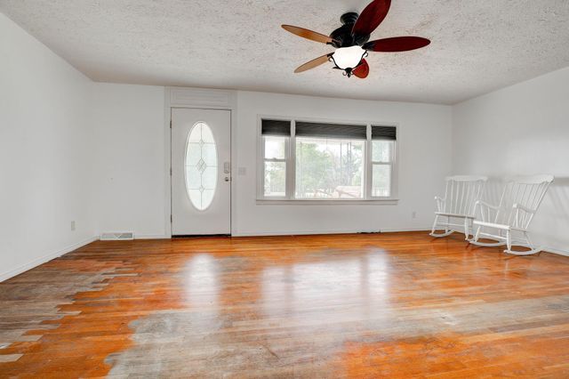 7558 W Tunnel Hill Road, Sharpsburg, KY 40374