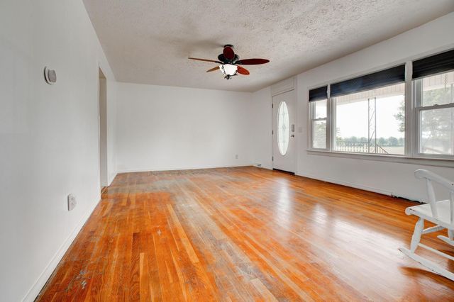 7558 W Tunnel Hill Road, Sharpsburg, KY 40374