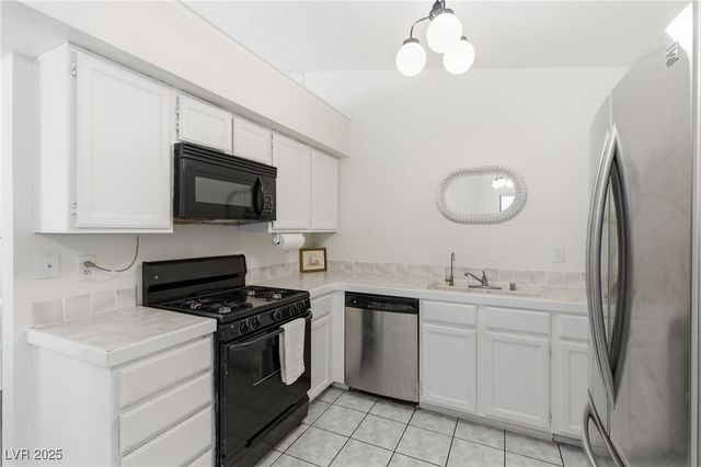 8149 West Cactus Flower Court, Las Vegas, NV 89145