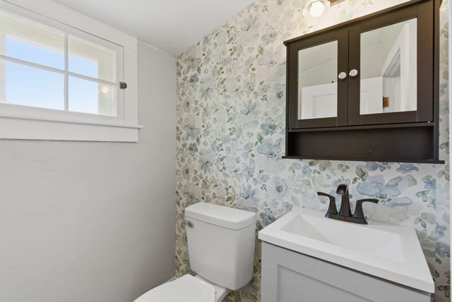 341 Shadowrock Drive, Forsyth, MO 65653
