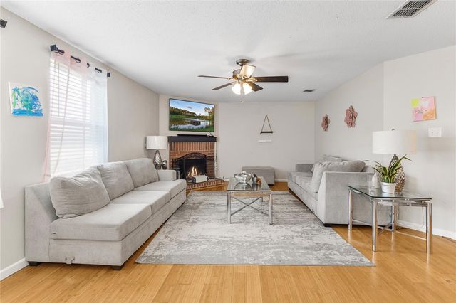 925 Brooks Drive, Cedar Hill, TX 75104