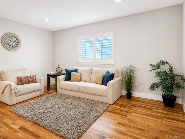 3320 S Pennsylvania St, Englewood, CO 80113