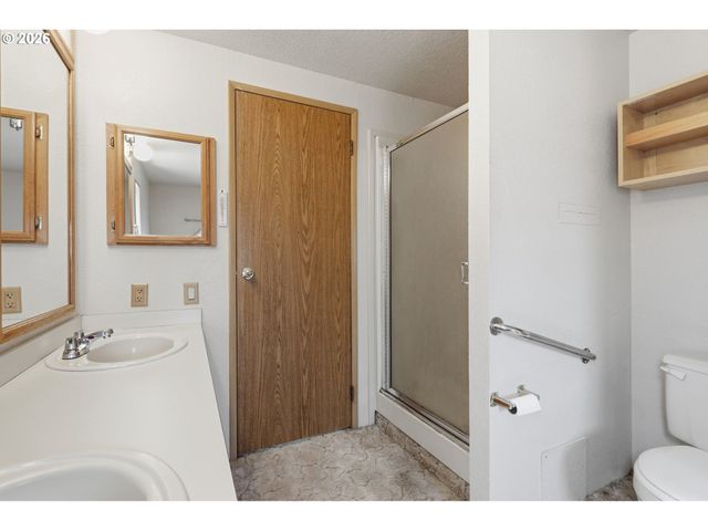 3777 ADDY St 2, Washougal, WA 98671
