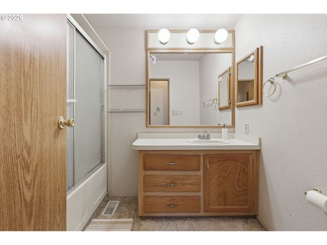 3777 ADDY St 2, Washougal, WA 98671