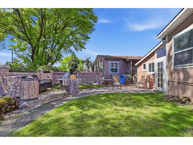 3777 ADDY St 2, Washougal, WA 98671