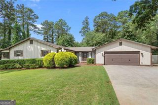 1204 Heritage Hills Circle, Snellville, GA 30078
