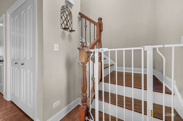 463 E Potter Street, Wood Dale, IL 60191