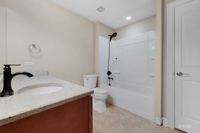 463 E Potter Street, Wood Dale, IL 60191