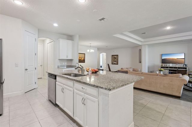 523 BELLISSIMO PLACE, Howey In The Hills, FL 34737