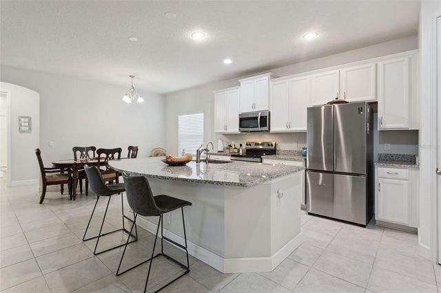 523 BELLISSIMO PLACE, Howey In The Hills, FL 34737