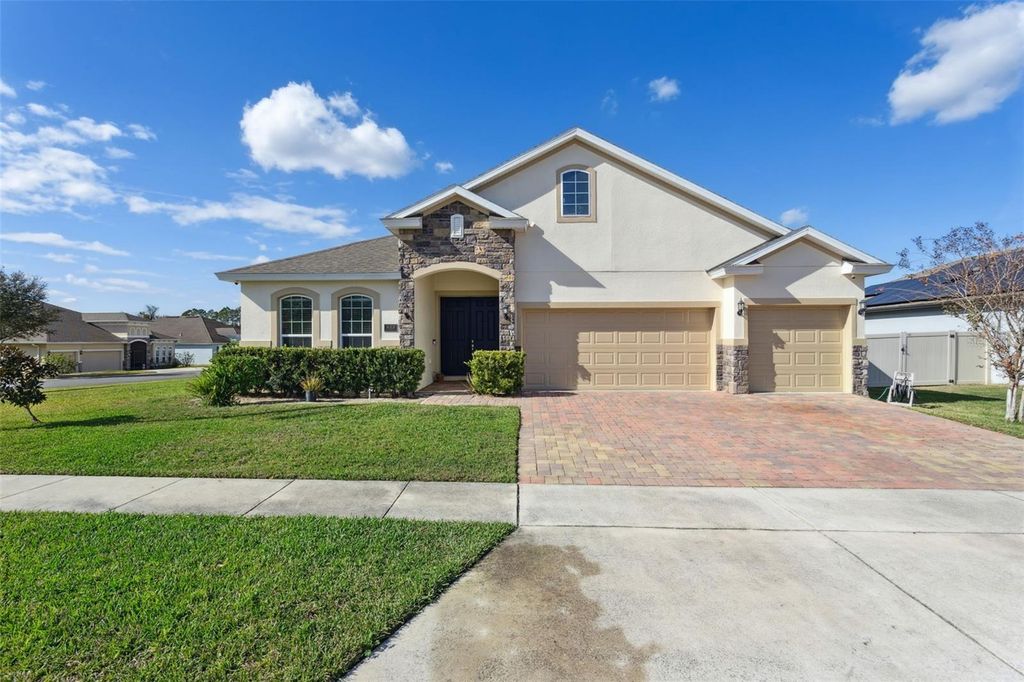 523 BELLISSIMO PLACE, Howey In The Hills, FL 34737