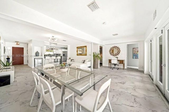 909 N 13th Ct, Hollywood, FL 33019