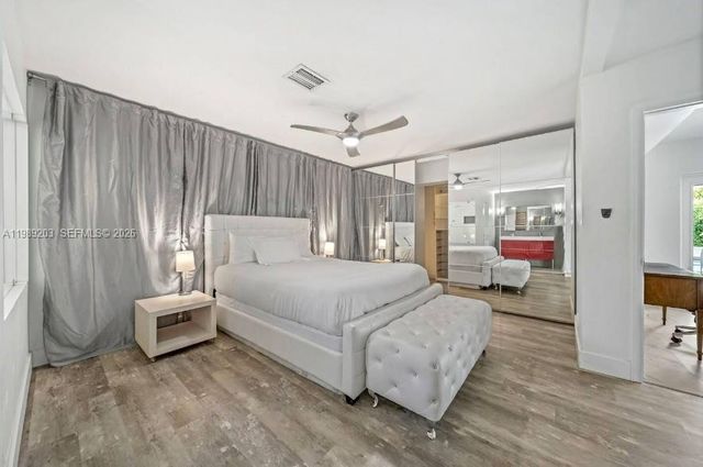 909 N 13th Ct, Hollywood, FL 33019