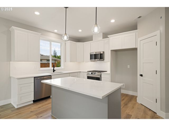 11645 Sawgrass Pl, Nehalem, OR 97131