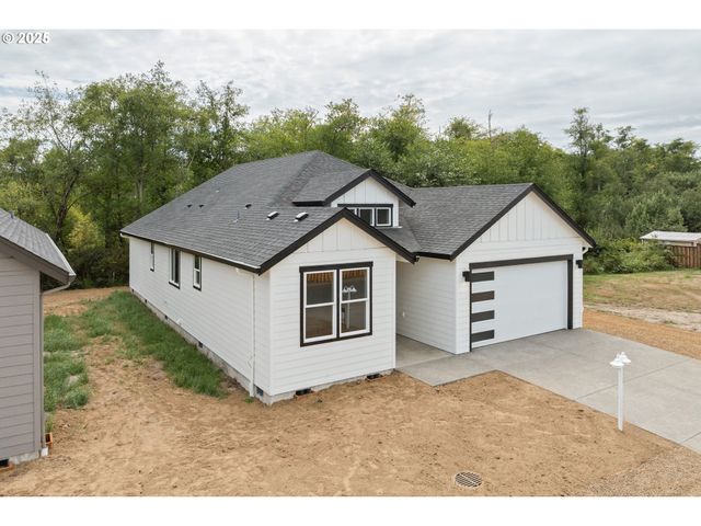 11645 Sawgrass Pl, Nehalem, OR 97131