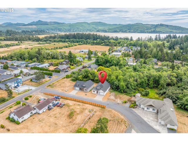 11645 Sawgrass Pl, Nehalem, OR 97131