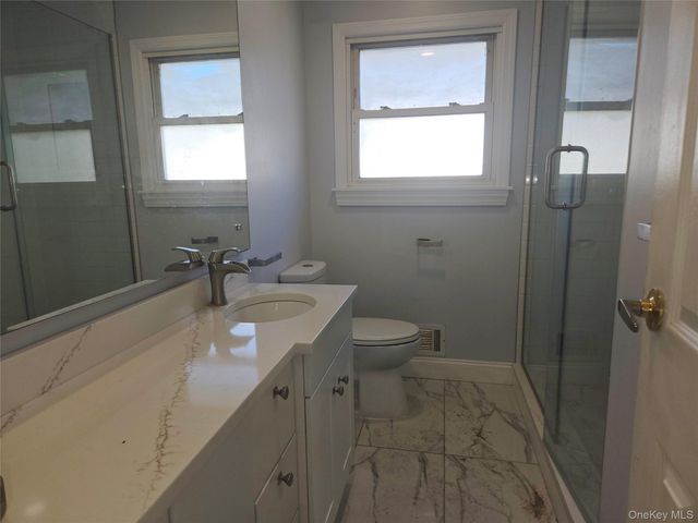 86 Decatur Street, Roosevelt, NY 11575