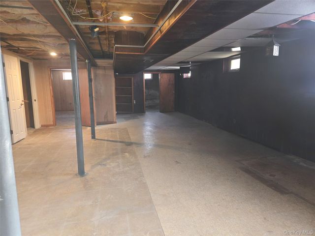 86 Decatur Street, Roosevelt, NY 11575