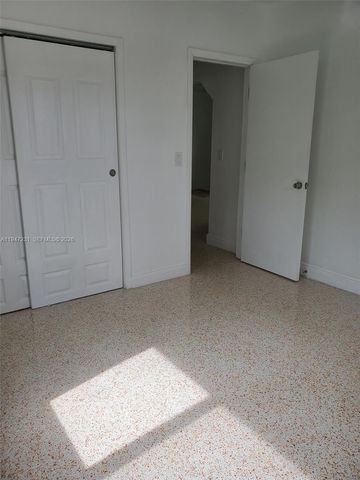 1170 NE 111th St 1170, Miami, FL 33161