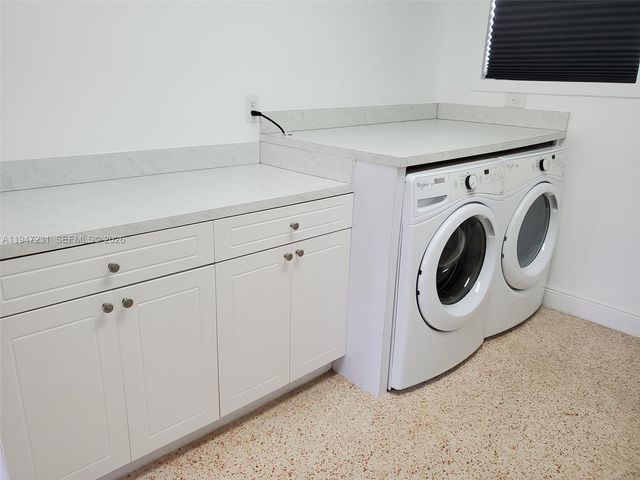 1170 NE 111th St 1170, Miami, FL 33161