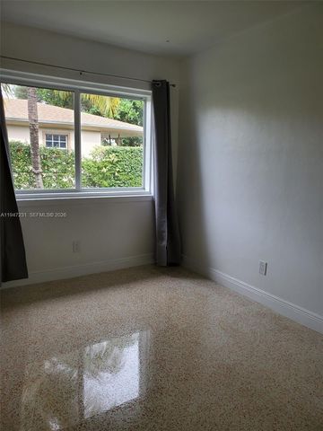 1170 NE 111th St 1170, Miami, FL 33161