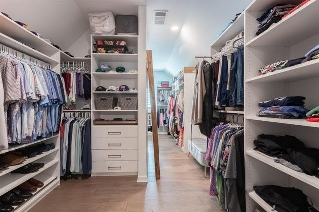 221 Milton Overlook, Woodstock, GA 30188