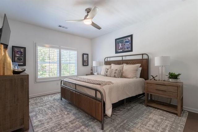 221 Milton Overlook, Woodstock, GA 30188