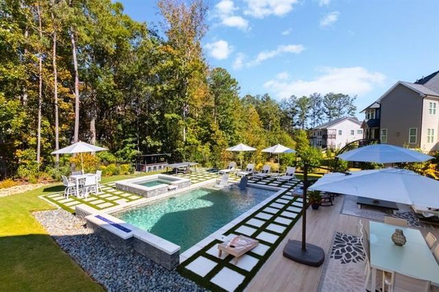 221 Milton Overlook, Woodstock, GA 30188