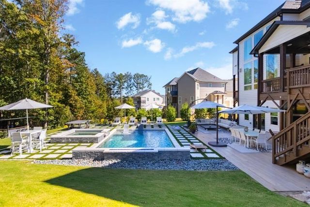 221 Milton Overlook, Woodstock, GA 30188