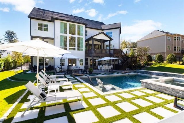 221 Milton Overlook, Woodstock, GA 30188