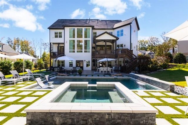 221 Milton Overlook, Woodstock, GA 30188