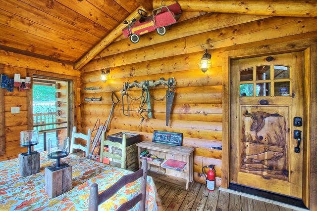 520 Mccoury Loop, Milam, TX 75959