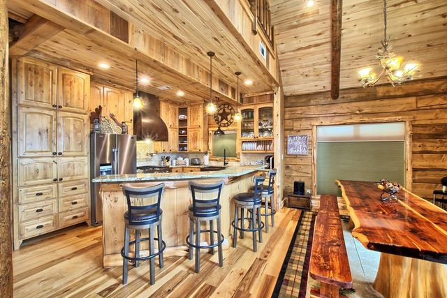 520 Mccoury Loop, Milam, TX 75959