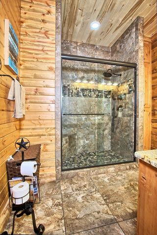 520 Mccoury Loop, Milam, TX 75959