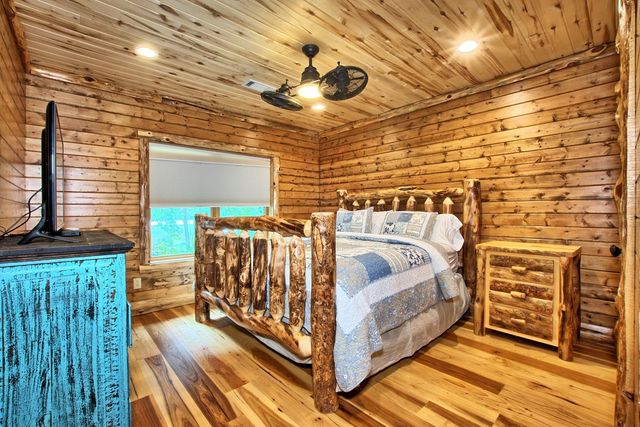 520 Mccoury Loop, Milam, TX 75959