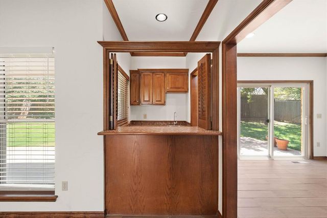 2312 Coachlight Drive, Edmond, OK 73013
