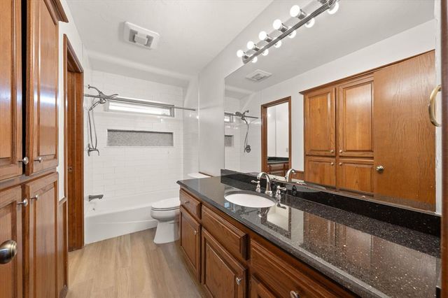 2312 Coachlight Drive, Edmond, OK 73013