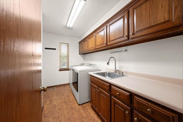 2312 Coachlight Drive, Edmond, OK 73013