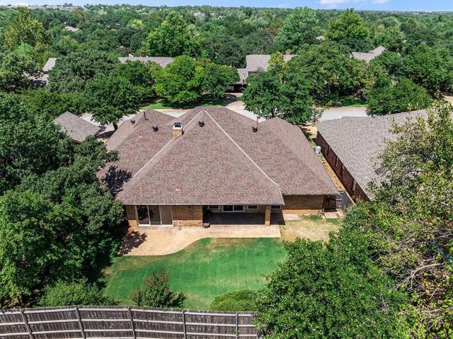 2312 Coachlight Drive, Edmond, OK 73013