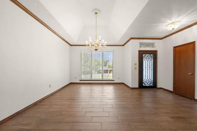 2312 Coachlight Drive, Edmond, OK 73013