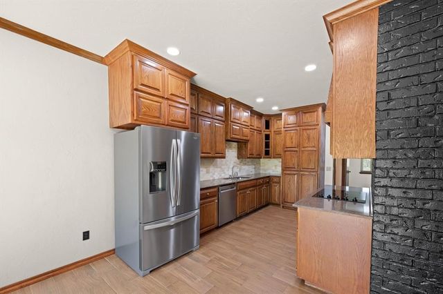 2312 Coachlight Drive, Edmond, OK 73013
