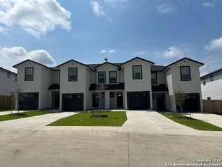 8403 Via Verona Unit 104, San Antonio, TX 78227