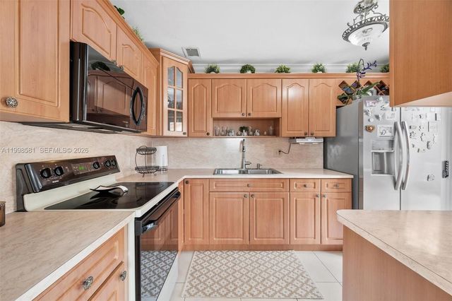 4218 SW 138th Ct, Miami, FL 33175