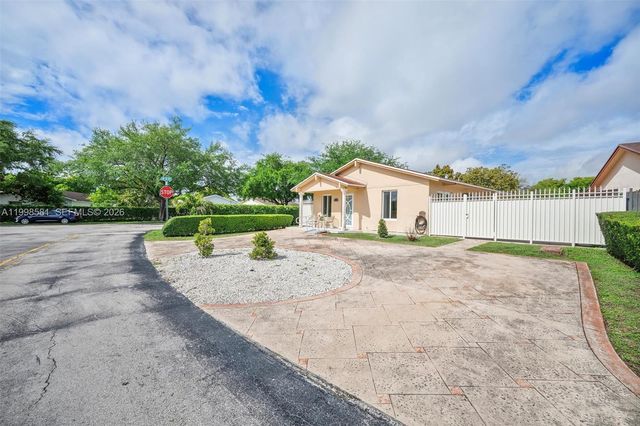 4218 SW 138th Ct, Miami, FL 33175