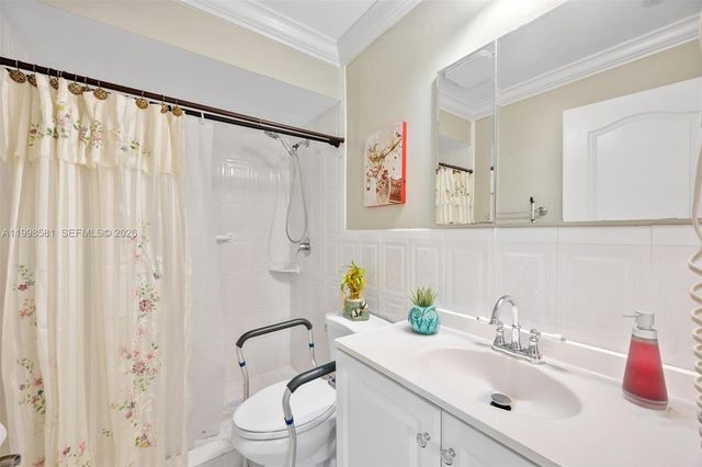 4218 SW 138th Ct, Miami, FL 33175